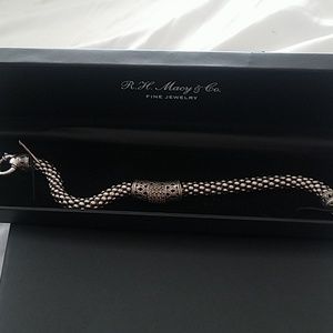 R.H.MACYS STERLING SILVER BRACELET